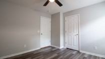 417 Jefferies Ln #4 - Photo 6 of 9