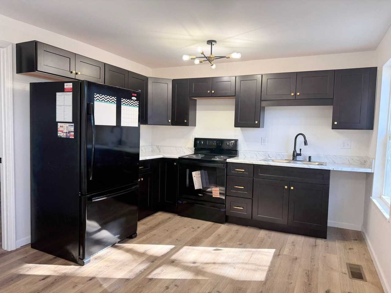 1301 Phillips Dr - Photo 2 of 20