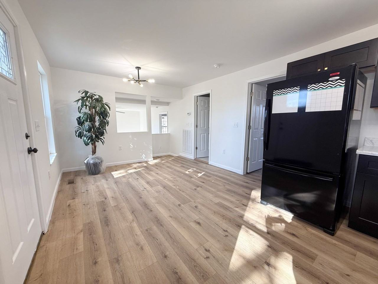 1301 Phillips Dr - Photo 5 of 20