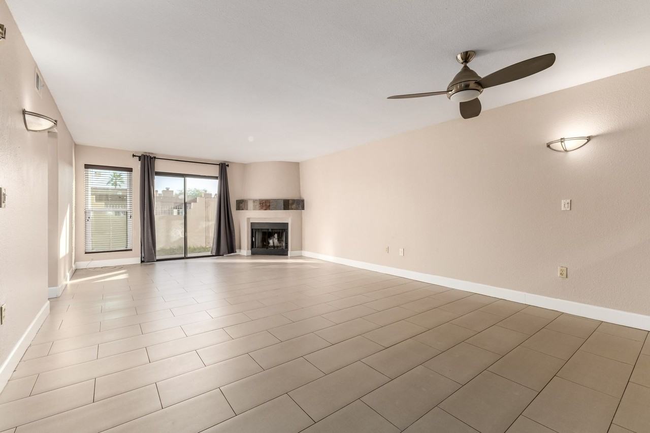 1317 E Marny Rd - Photo 3 of 30