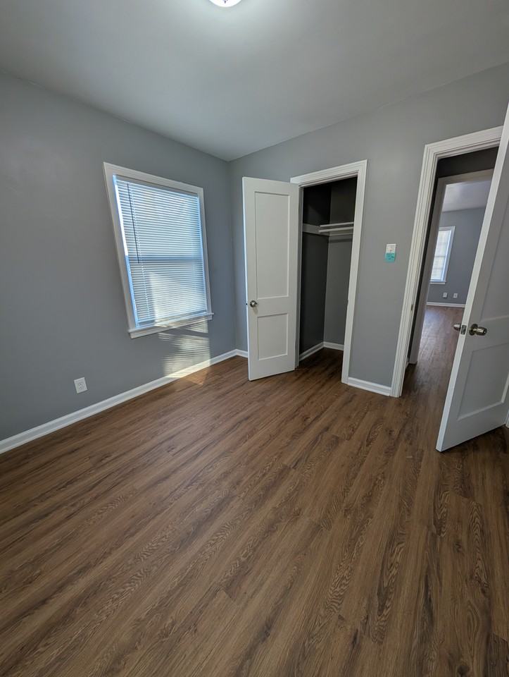 117 Sw Hillside Ave #1 - Photo 4 of 15