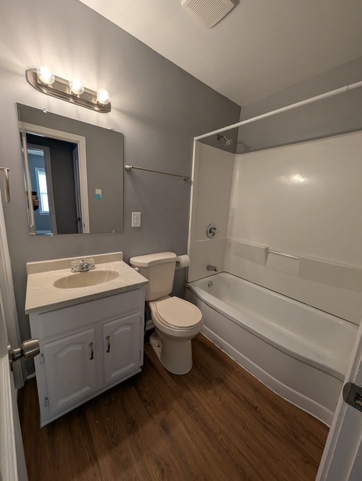 117 Sw Hillside Ave #1 - Photo 5 of 15