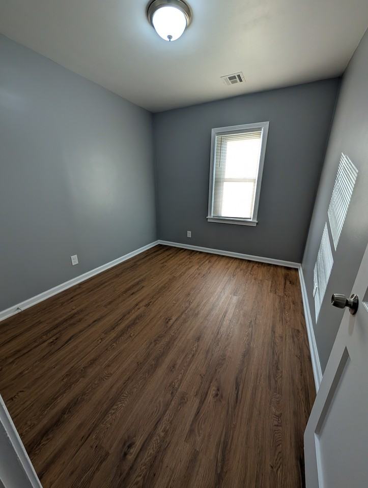 117 Sw Hillside Ave #1 - Photo 7 of 15