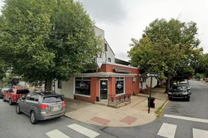 featured image of 703 N Queen St #2