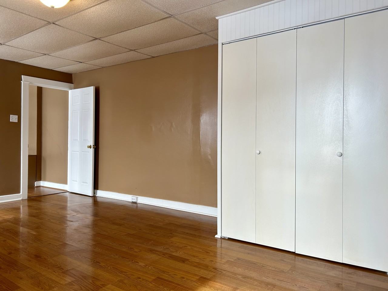 703 N Queen St #2 - Photo 7 of 9