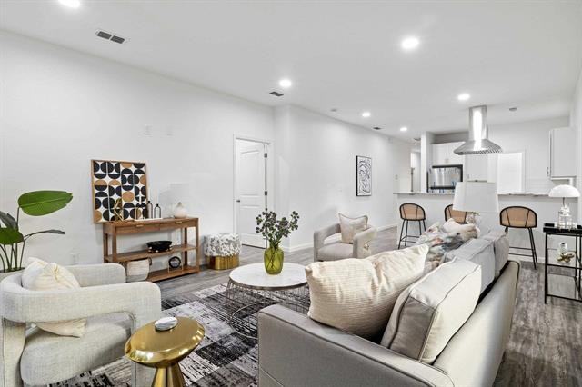 836 Osceola St #1 - Photo 3 of 23