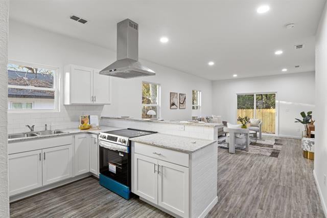 836 Osceola St #1 - Photo 6 of 23