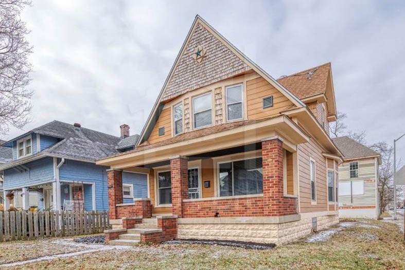 960 Eastern Ave #1 - Photo 2 of 32