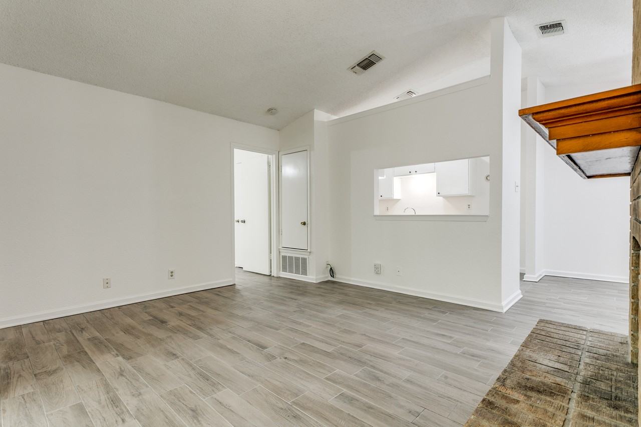 14436 Woods Hole Dr #1 - Photo 6 of 25