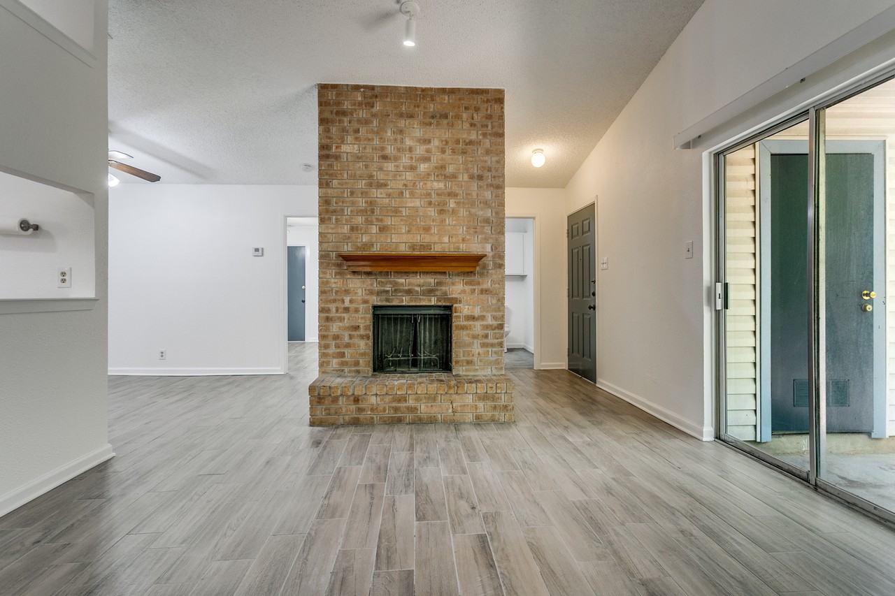 14436 Woods Hole Dr #1 - Photo 7 of 25