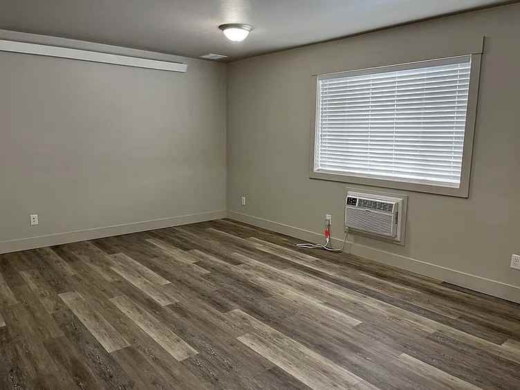 646 Caribou St #4 - Photo 2 of 7