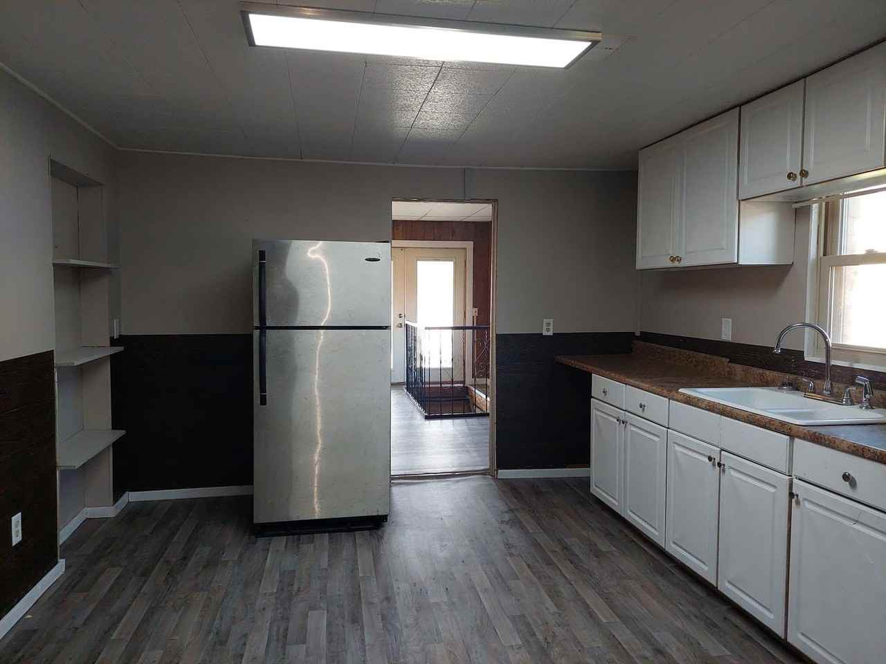 1308 Salem St - Photo 5 of 13