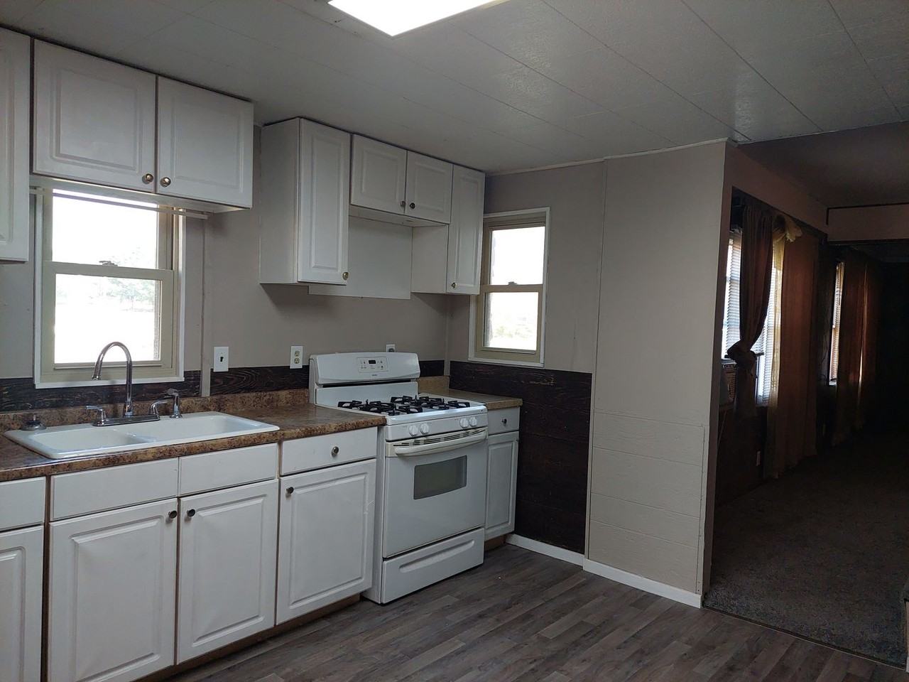 1308 Salem St - Photo 6 of 13