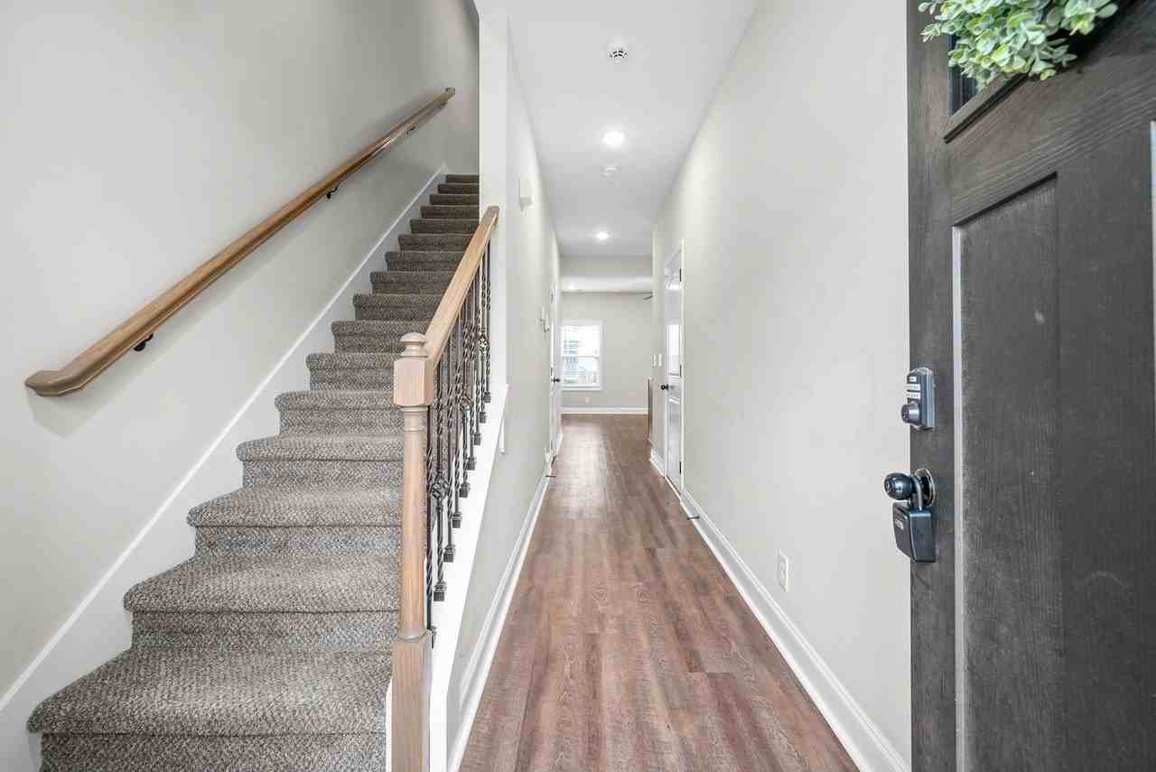 318 Fallow Cir - Photo 3 of 24