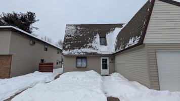 featured image of 819 Kerns Dr Ne