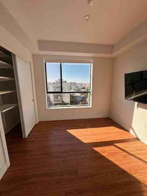 2867 Sunset Pl - Photo 4 of 12