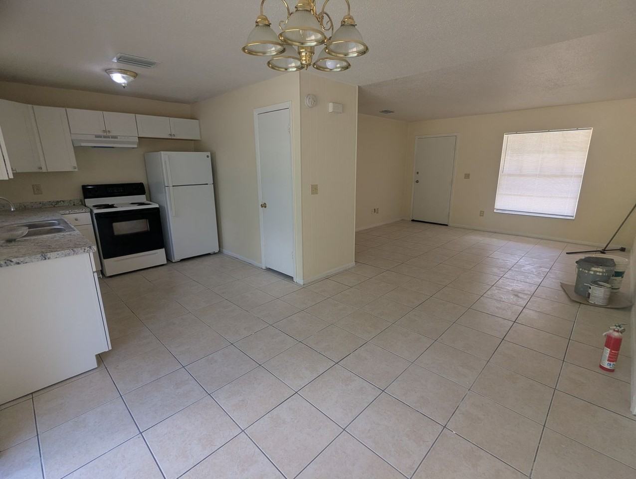 2761 Azalea Dr - Photo 2 of 10