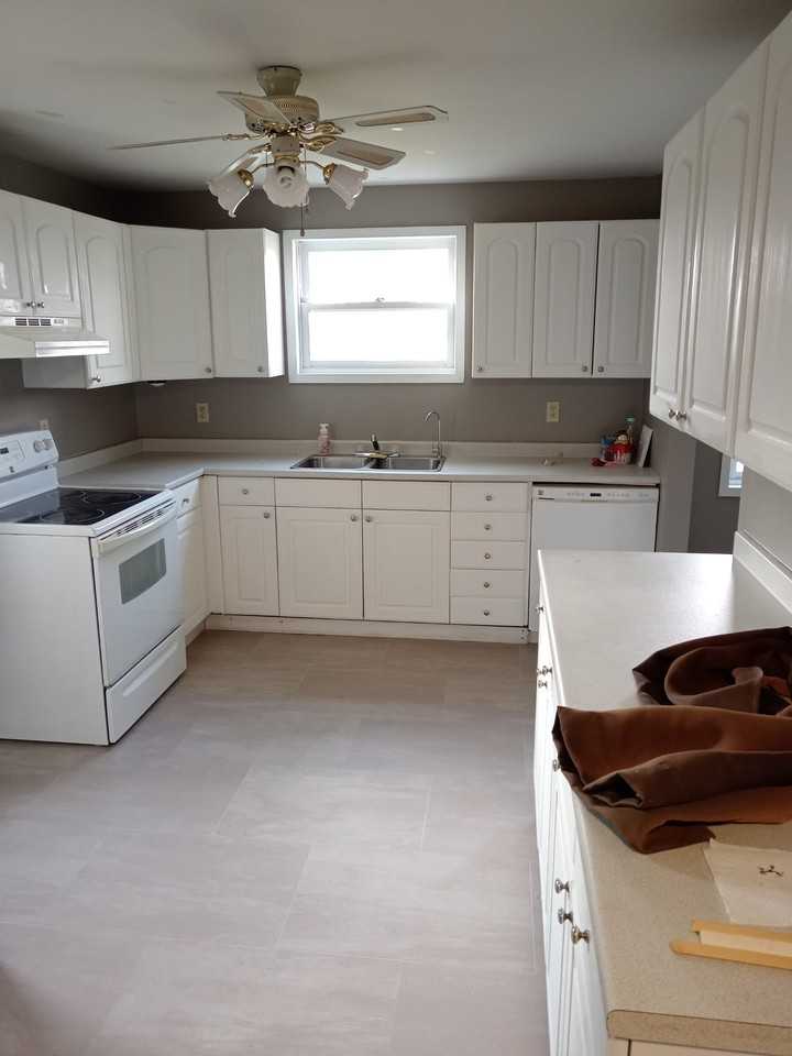 1020 Rue Centrale Street - 2 #2 - Photo 3 of 10