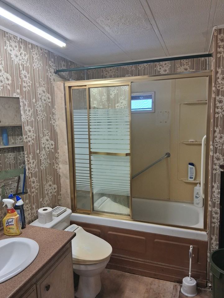 7 Costin Dr #1 - Photo 2 of 4