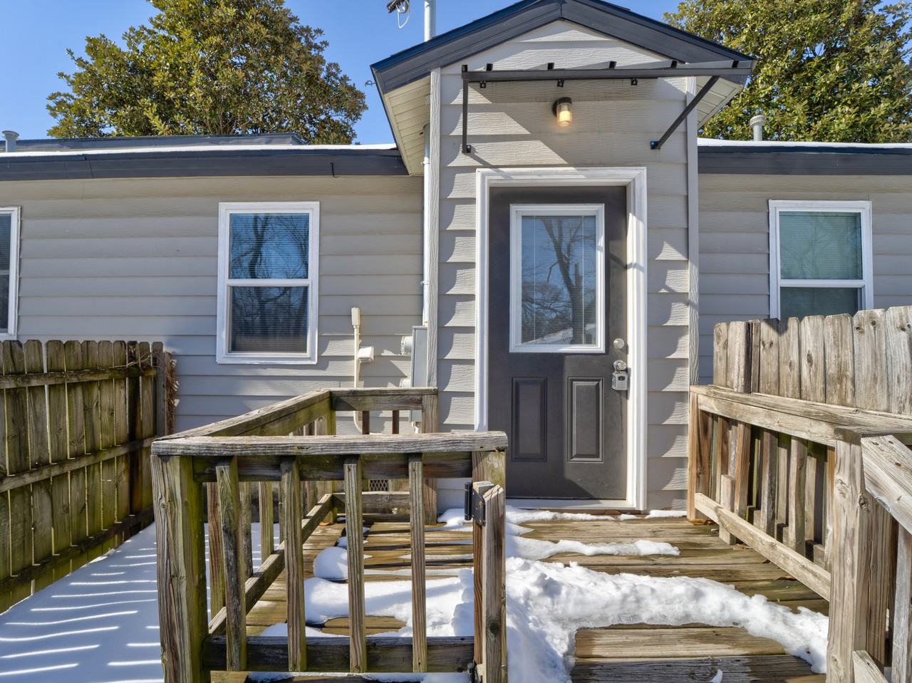 1106 S Gentry Blvd #1 - Photo 2 of 9