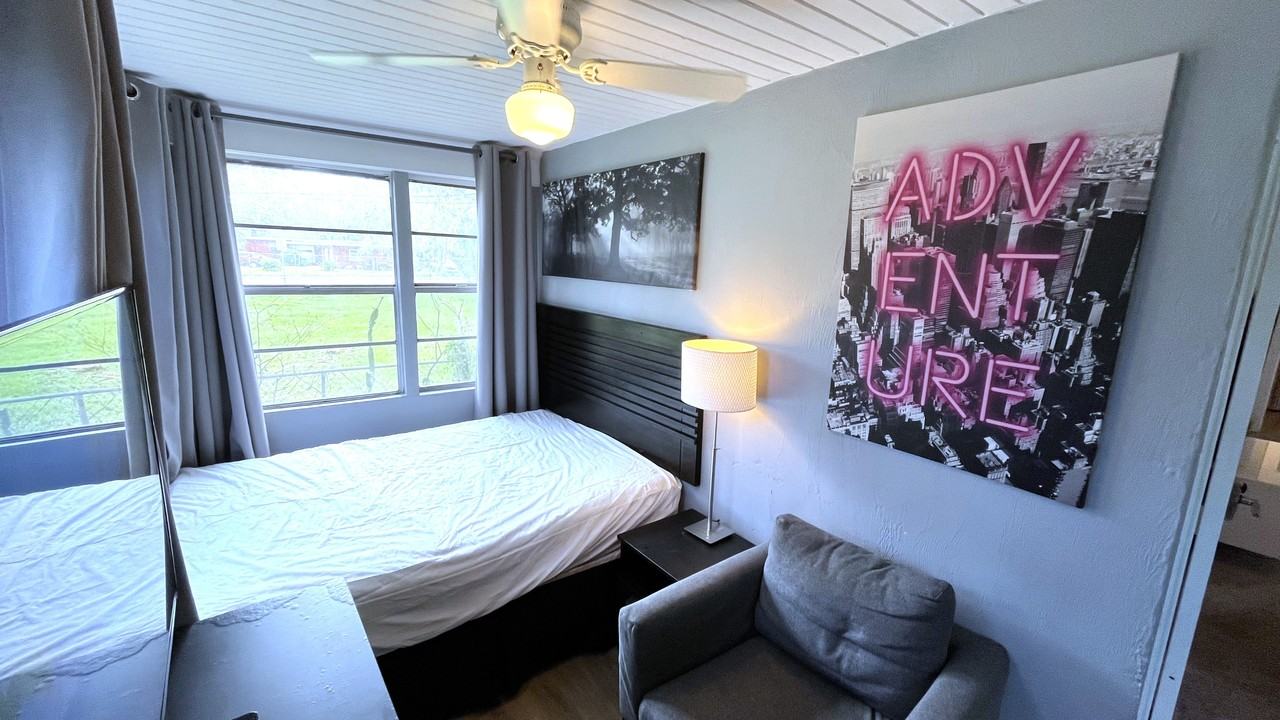 304 N Keech St #1 - Photo 2 of 24