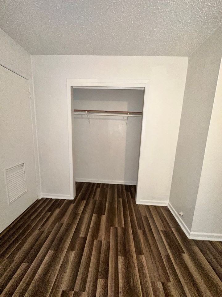 PASSARIELLO ESTATES LLC - Photo 4 of 8