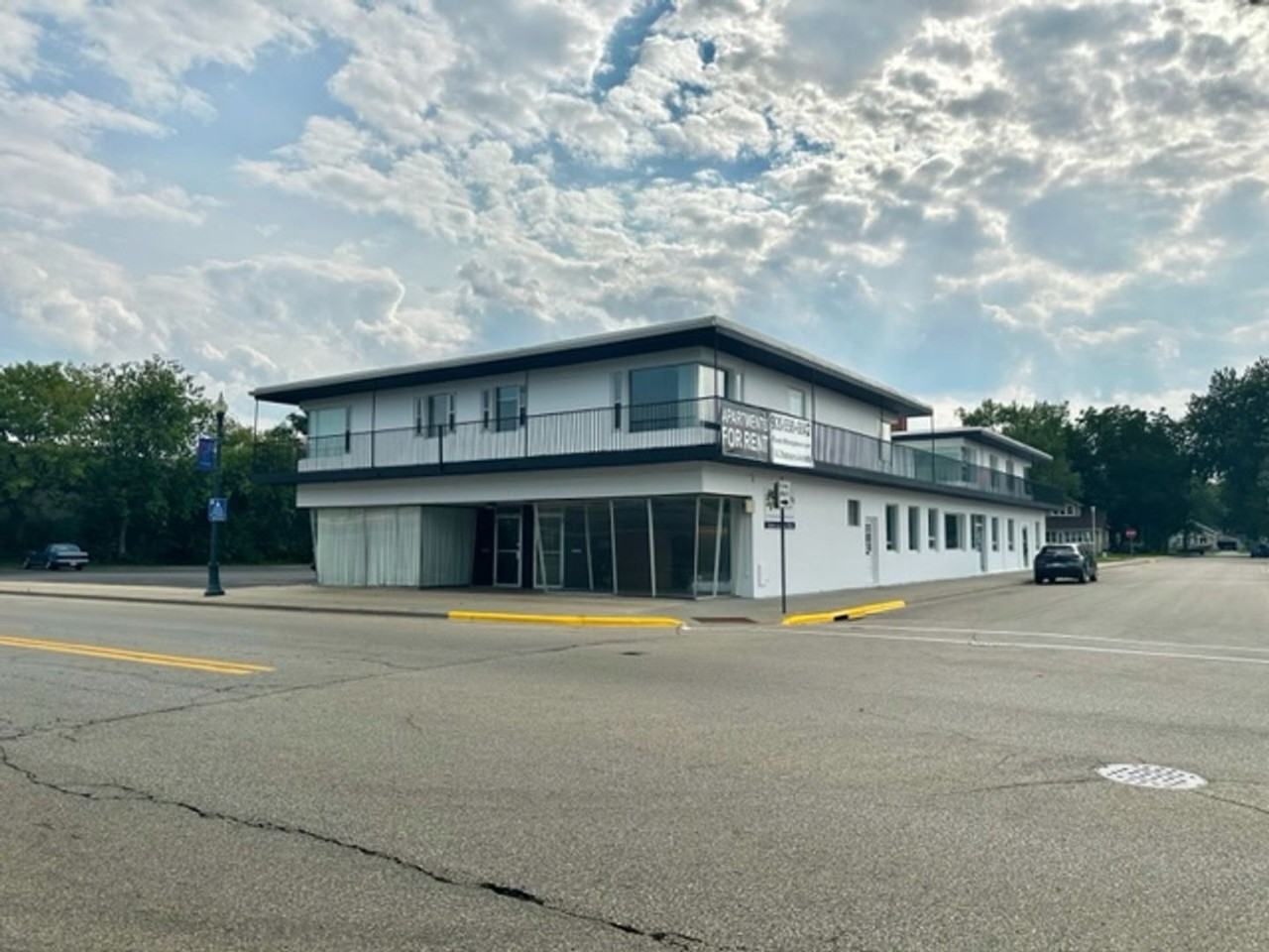 503 S Main St - Photo 4 of 25