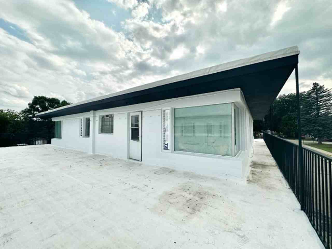 503 S Main St - Photo 5 of 25