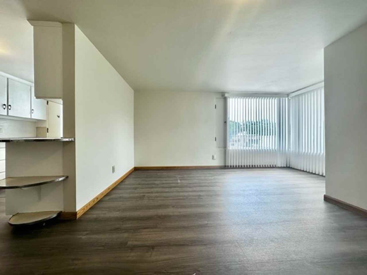 503 S Main St - Photo 6 of 25