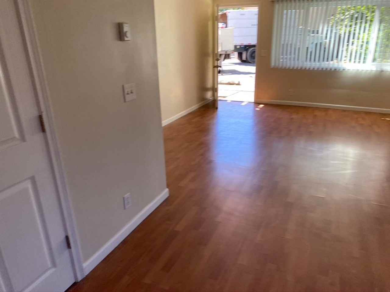 1425 W 8th Ave #14 - Photo 4 of 6