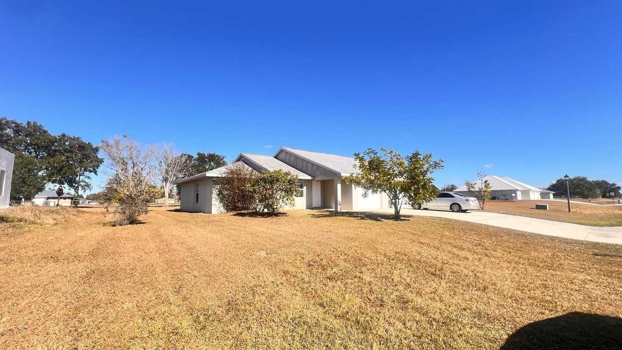 8213 Cozumel Ln - Photo 4 of 32