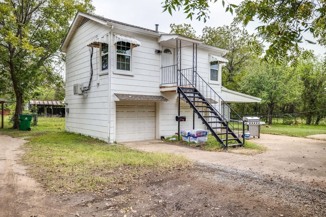 4313 Jerry Ln - Photo 2 of 27