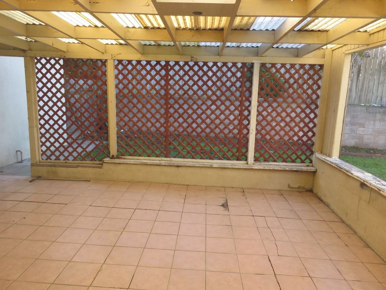 205 Amherst Pl - Photo 5 of 5