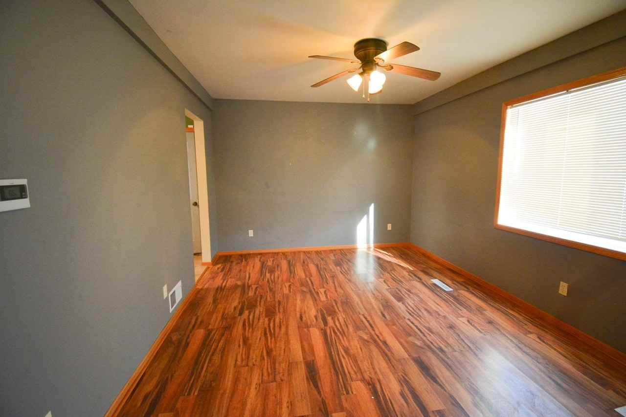 547 3rd St Nw - Photo 6 of 19