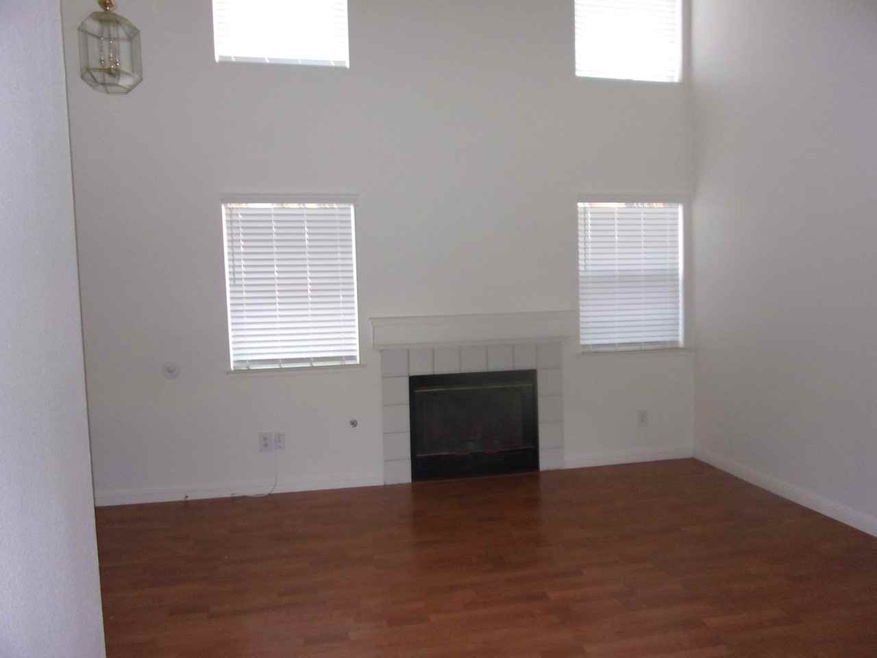 853 Vassar Dr - Photo 3 of 21