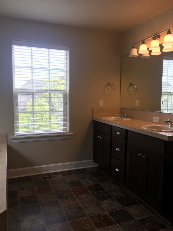 29301 Sw Serenity Way - Photo 6 of 10