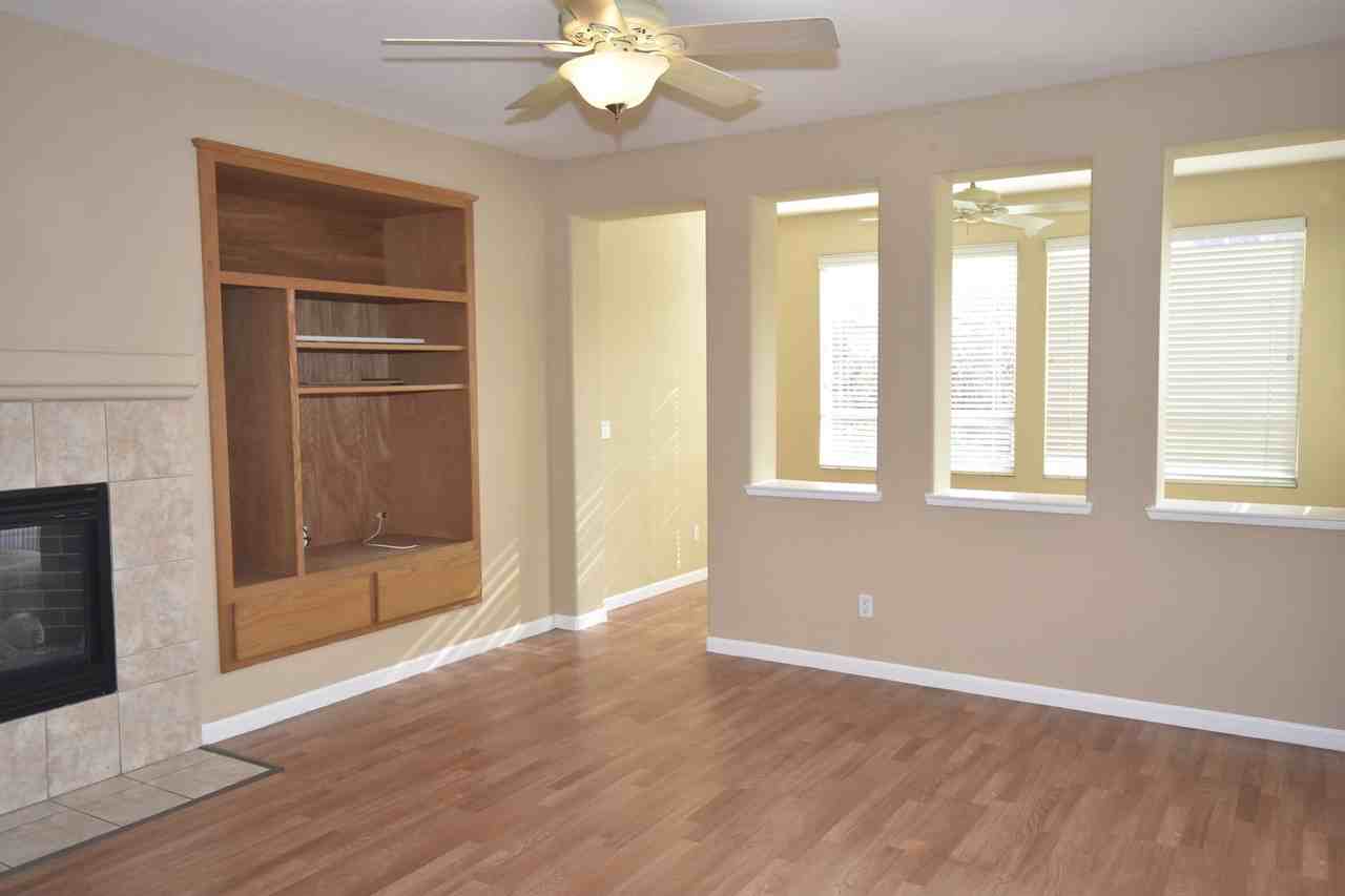 12 Amarillo Ct - Photo 6 of 19