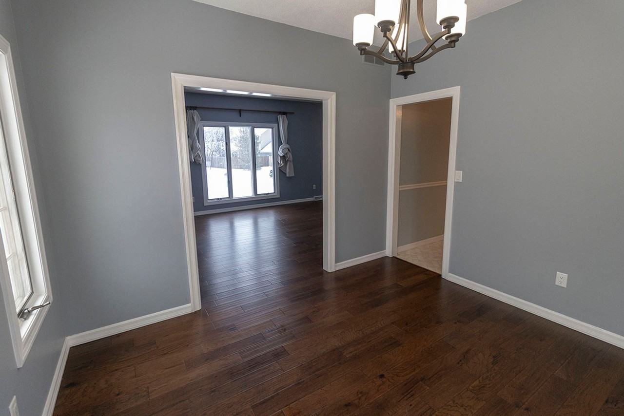 4500 W Bridgewood Dr - Photo 5 of 43