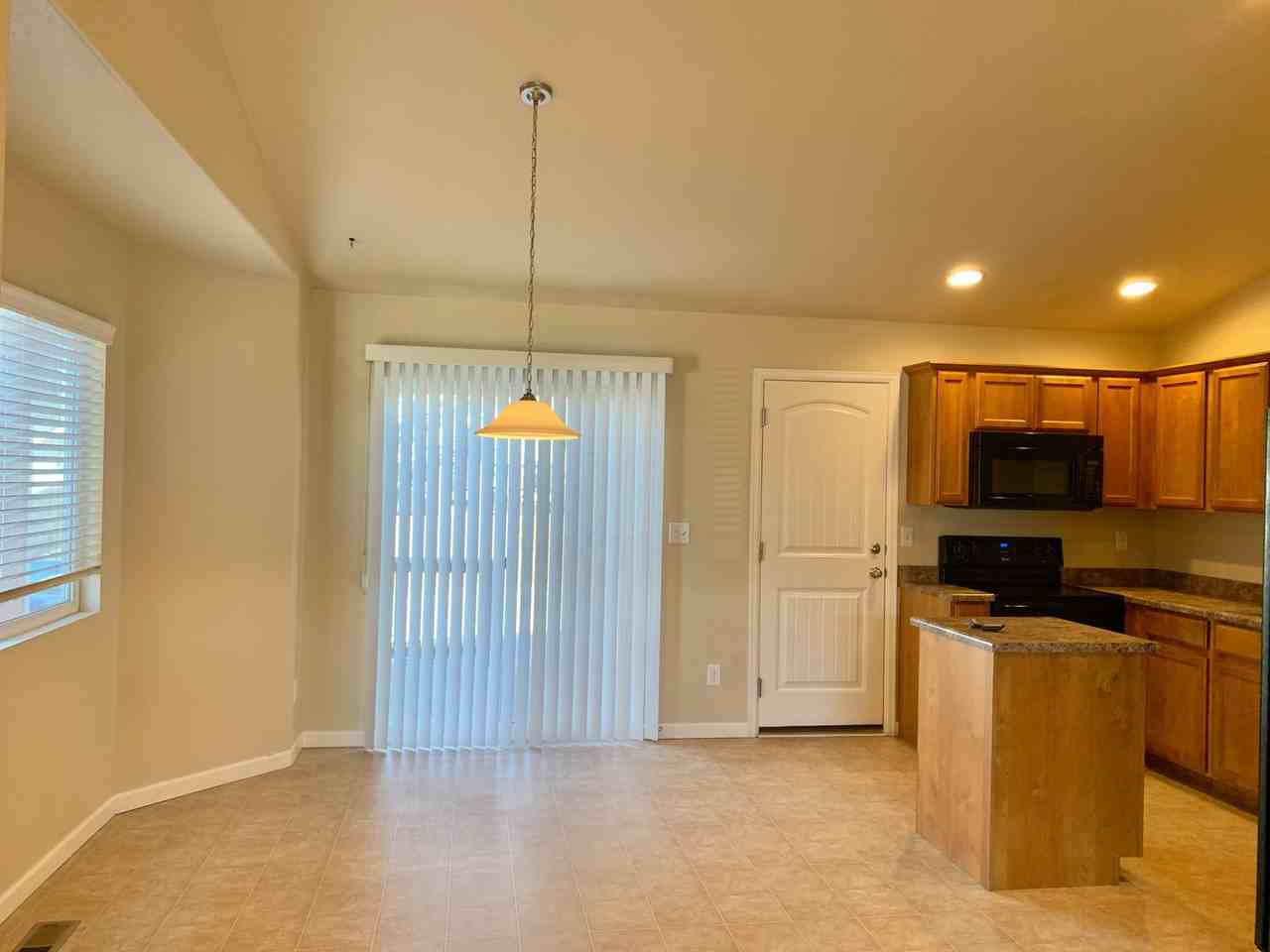 2255 Sopris Cir - Photo 3 of 19