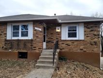 5707-5709 NE 51st Street - Photo 1 of 1