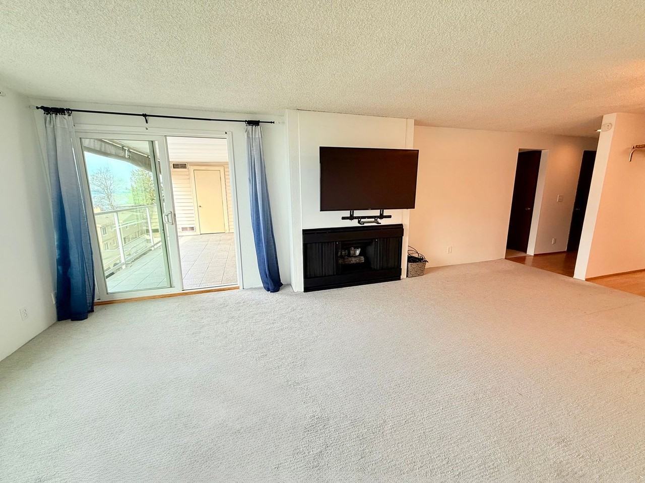 10203 47th Ave Sw #B12 - Photo 6 of 25