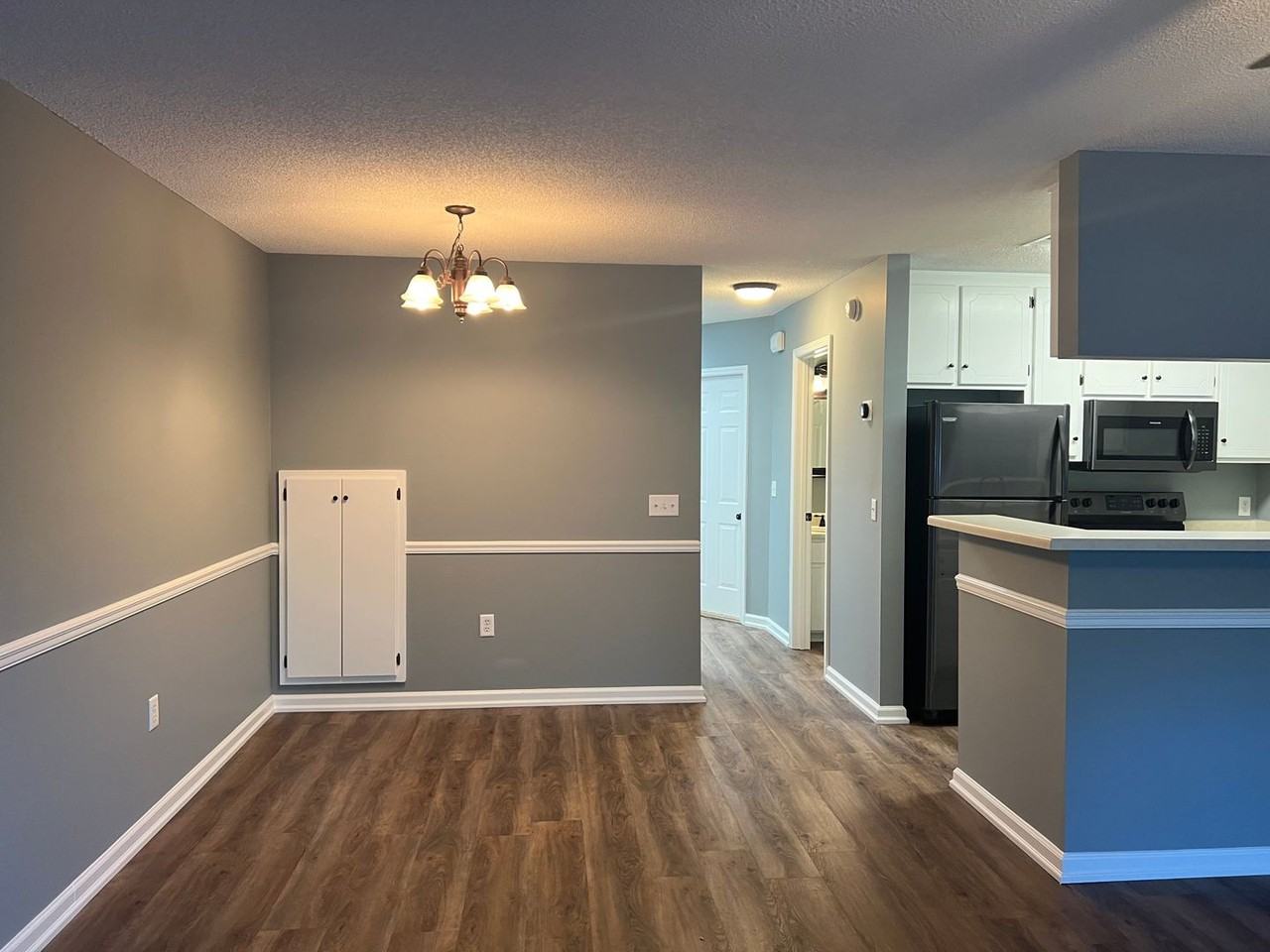 117 N Springview Dr - Photo 4 of 19