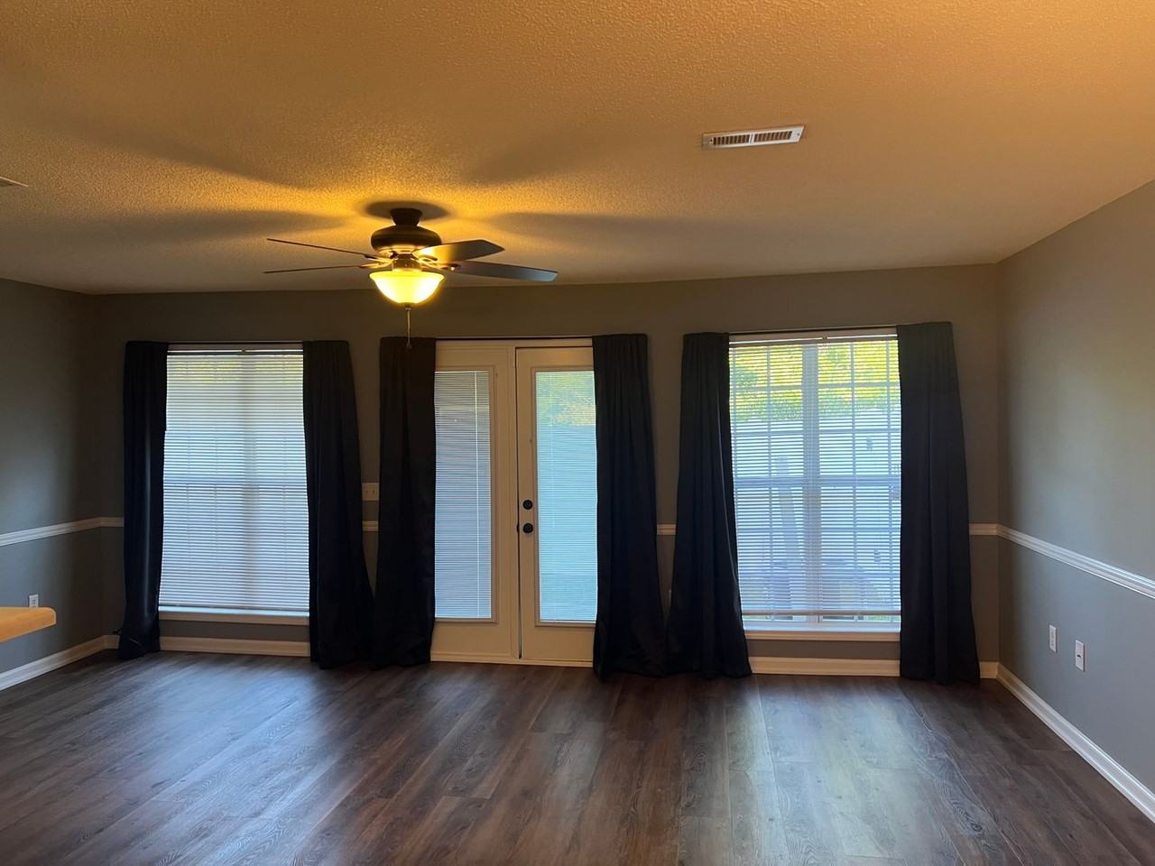 117 N Springview Dr - Photo 5 of 19