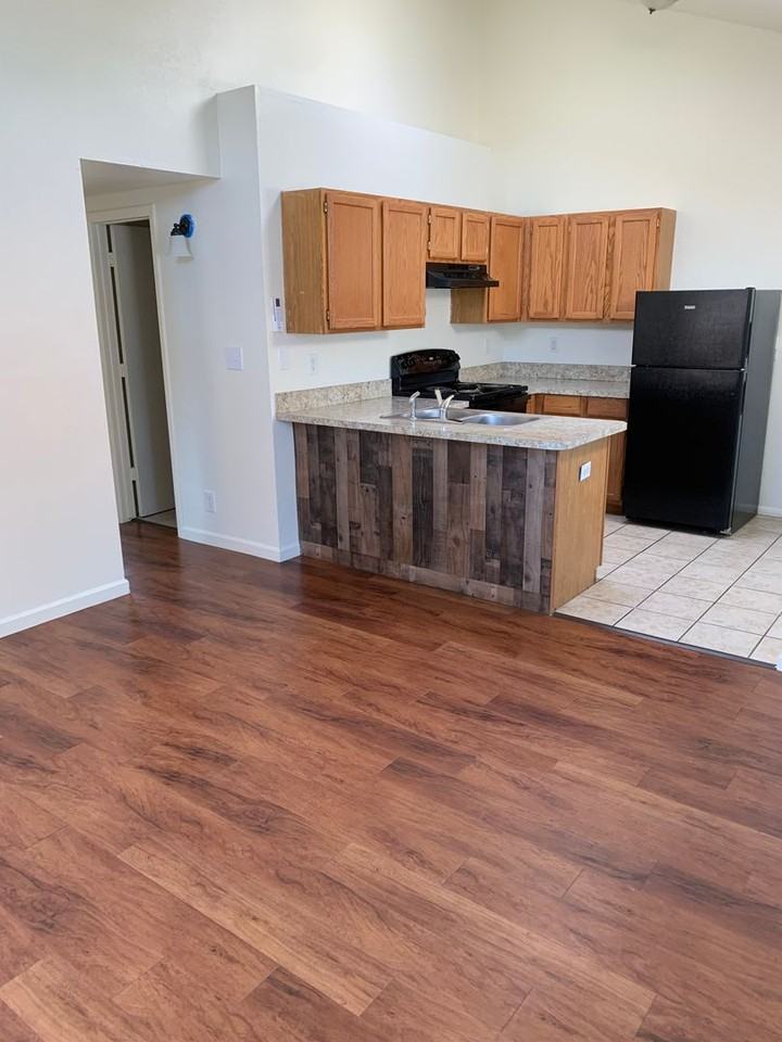 3549 Kachina Trl #2 - Photo 3 of 7