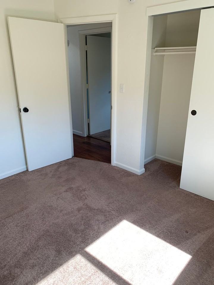 3549 Kachina Trl #2 - Photo 5 of 7