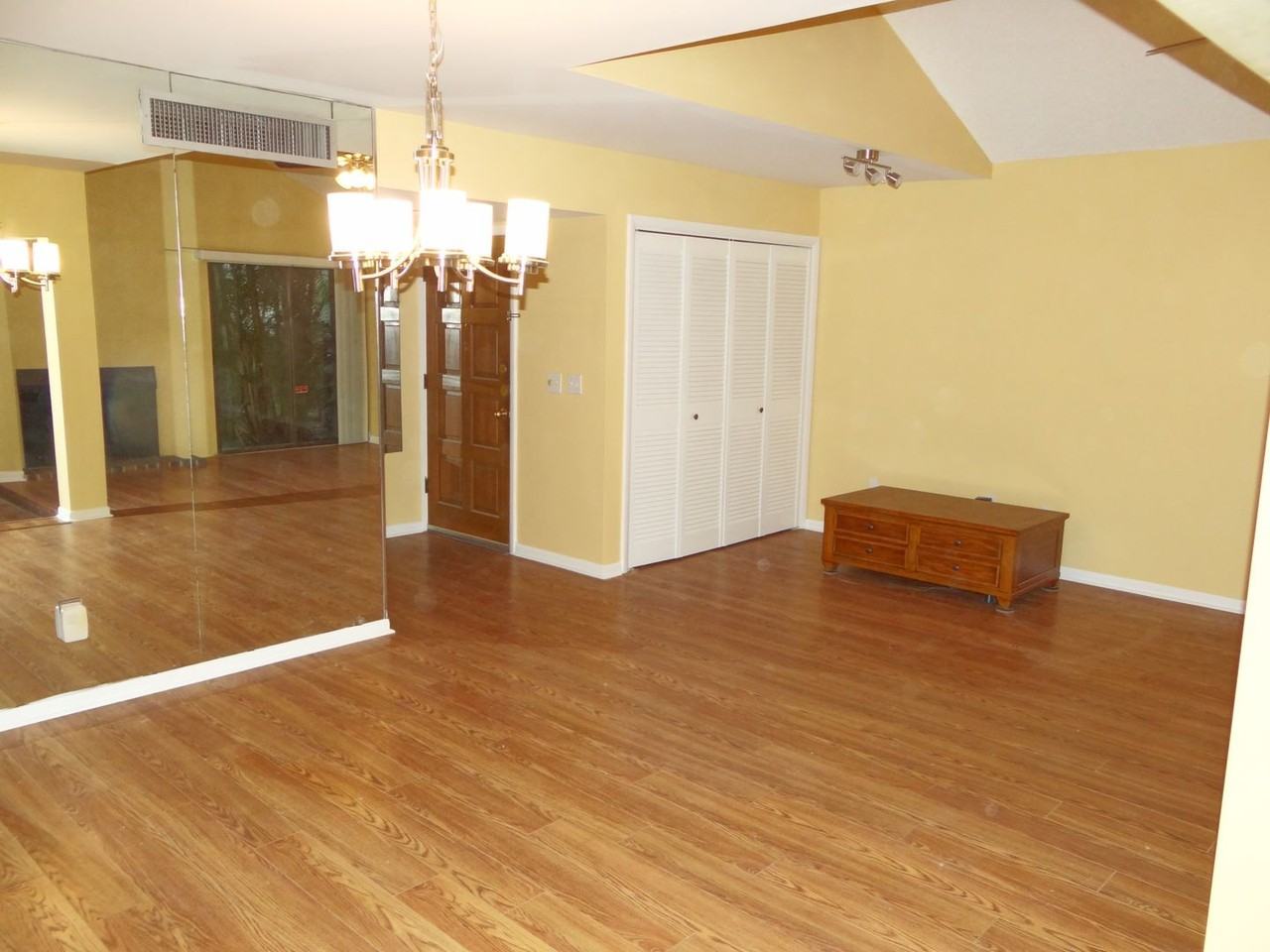 4152 Pinelake Ln - Photo 6 of 26