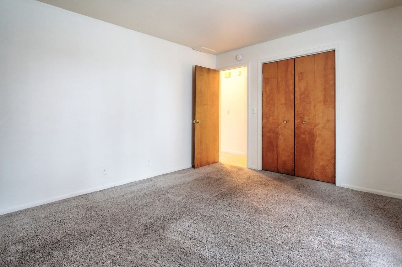 2743 Kragspough Ct - Photo 6 of 14