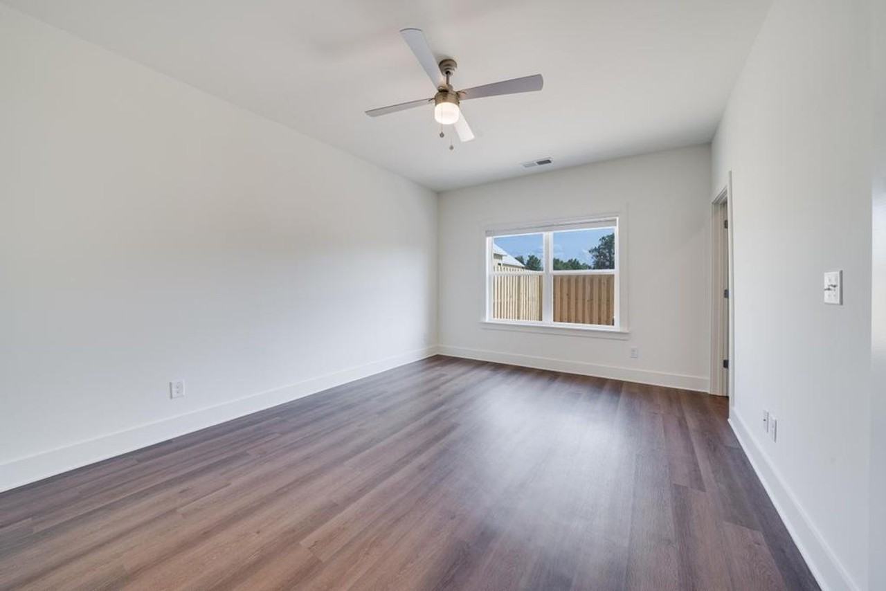 169 Patton Way - Photo 6 of 31