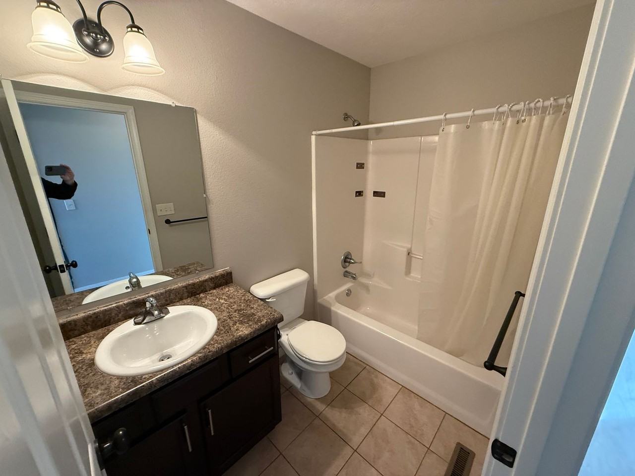 3363 S Hillcrest St - Photo 2 of 10