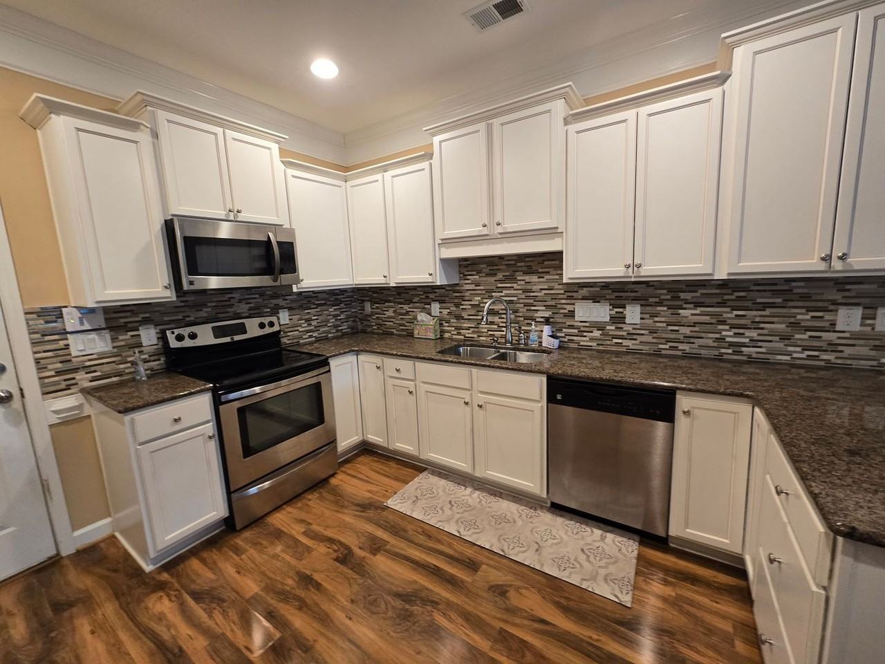 5114 Chapel Ln - Photo 3 of 27